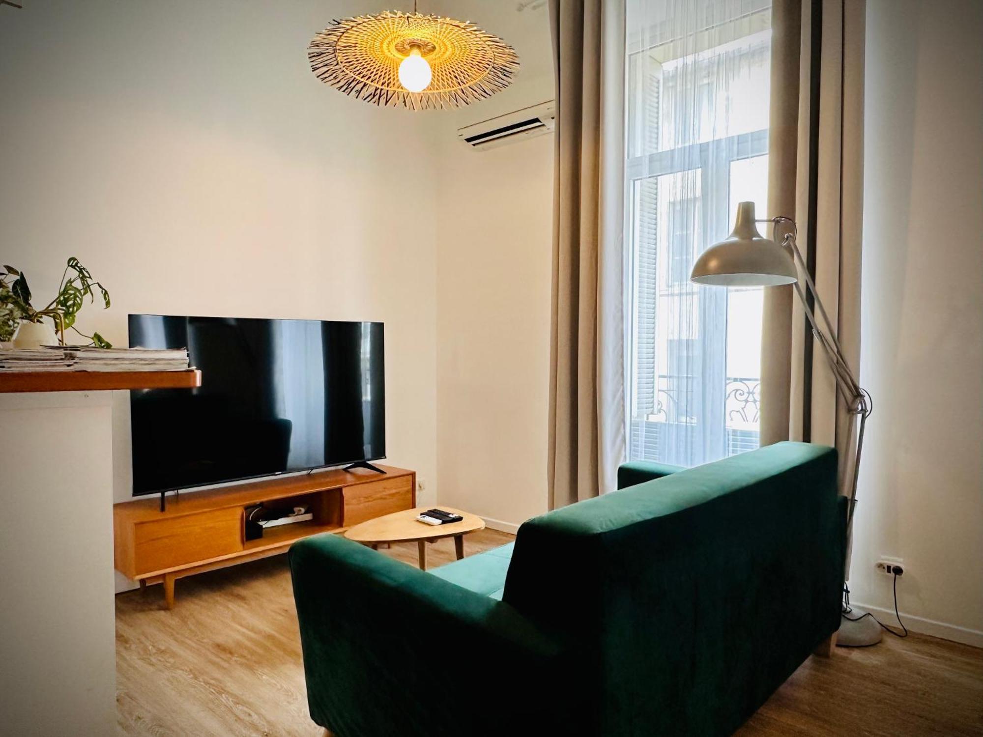 Duplex-Ceiling Height 1,9M-Free Private Parking-Self Check In !! Duplex Climatise-Hauteur Sous Plafond 1,9M-Parking Prive Gratuit-Arrivee Autonome !! Avignon Exteriér fotografie